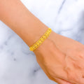 minimalist-everlasting-22k-gold-graceful-bracelet