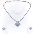 Impearl Glowing Floral Diamond + 18k Gold Necklace Set 