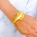 contour-captivating-22k-gold-shiny-bangle-bracelet