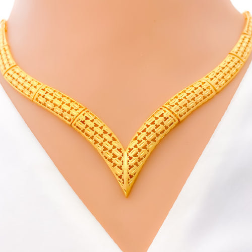 upscale-netted-22k-gold-necklace-set
