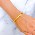 impressive-geometrical-22k-gold-sleek-bangle-bracelet