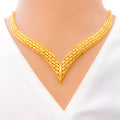 upscale-netted-22k-gold-necklace-set