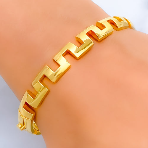 impressive-geometrical-22k-gold-sleek-bangle-bracelet