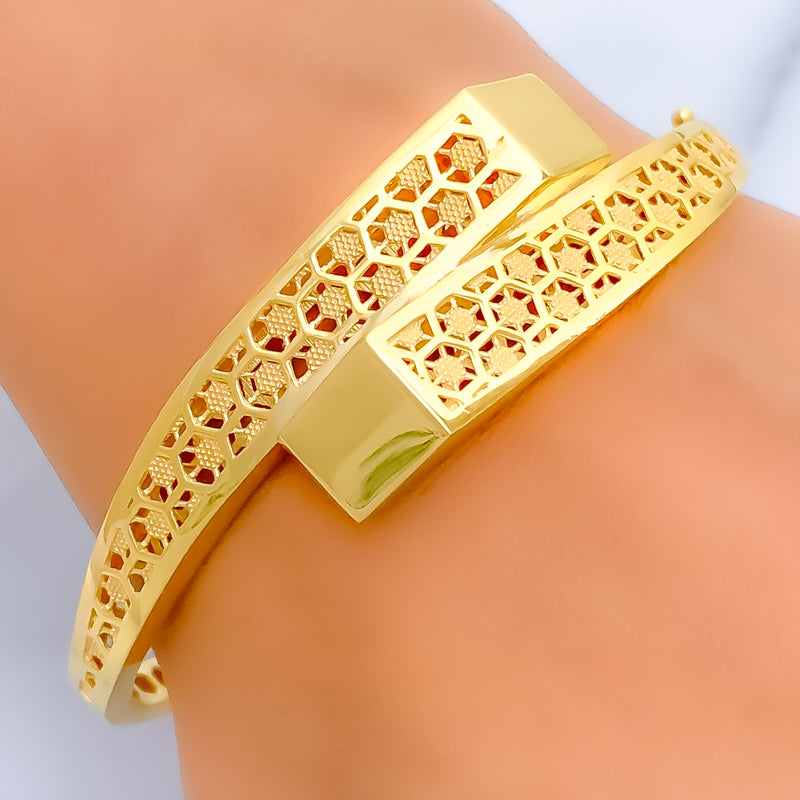 iconic-chic-timeless-22k-gold-bangle-bracelet