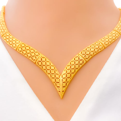 chic-v-shaped-22k-gold-necklace-set