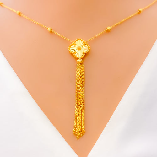 small-clover-tassel-22k-gold-necklace-4-1