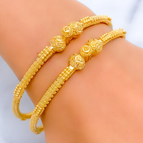 Refined Graceful 22k Gold Pipe Bangles