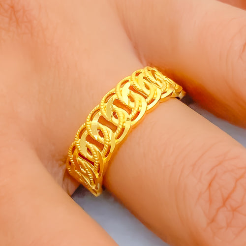 Modern Glistening 22k Gold Interlinked Ring