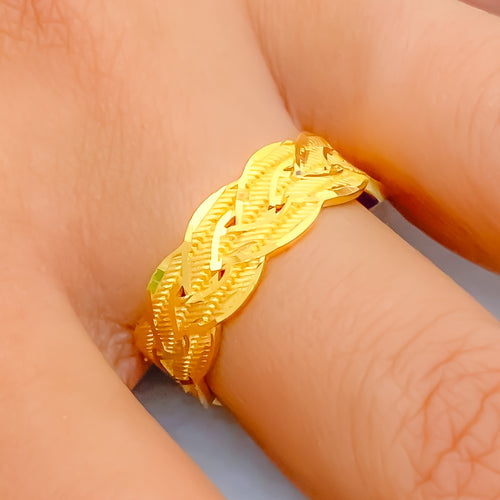 Stunning Striped 22k Gold Braid Ring