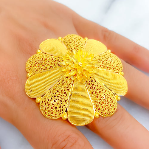 Mesmerizing Alternating Floral 22k Gold Statement Ring