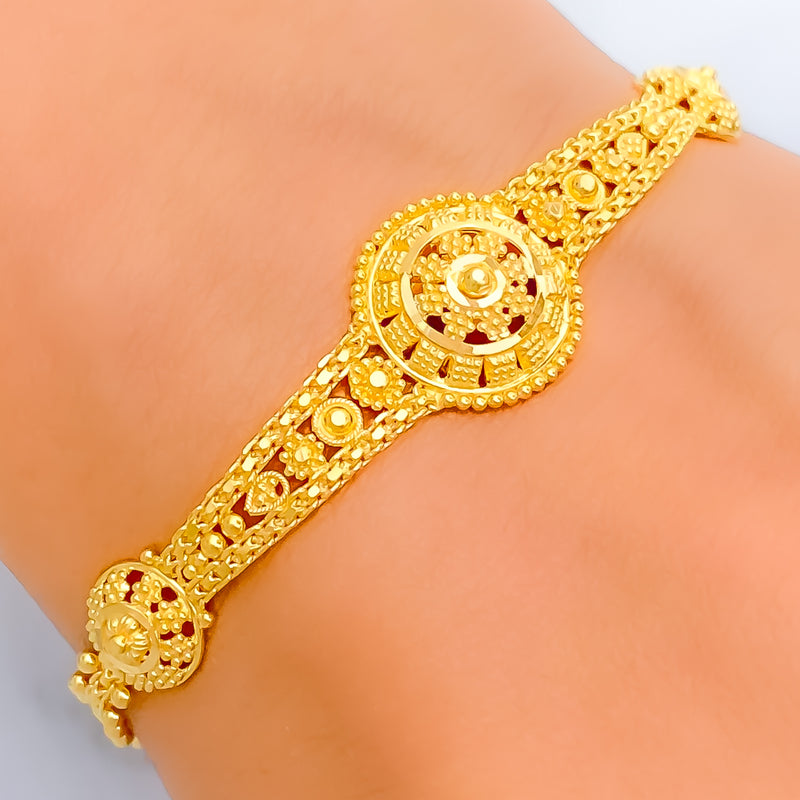 Jazzy Stunning 22k Gold Bracelet