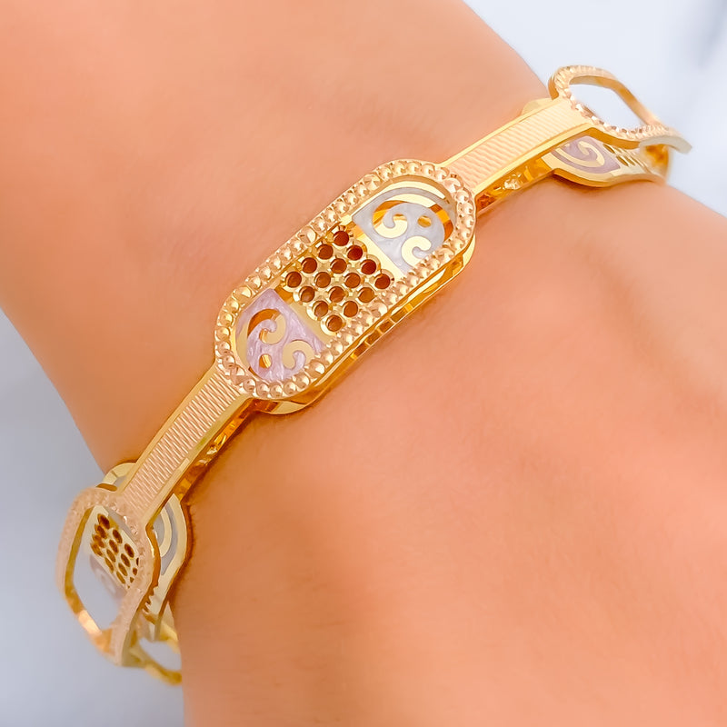 Imperial Glowing 22k Gold Classy Bangle