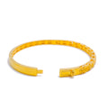 lovely-versatile-22k-gold-bangle-bracelet