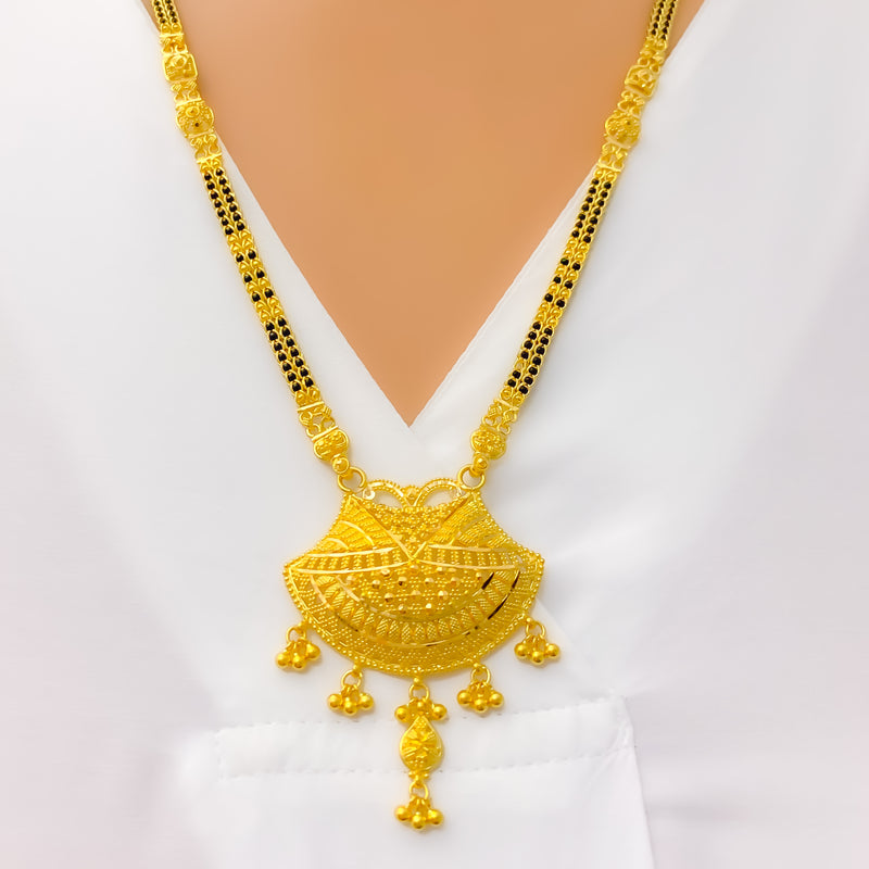 impressive-royal-thali-22k-gold-mangal-sutra