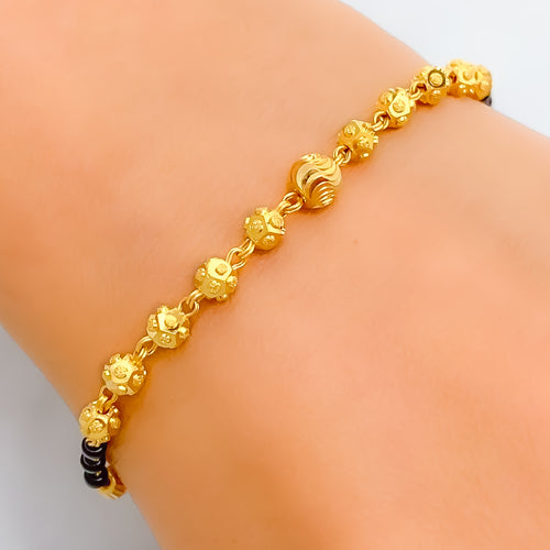 Graceful Jazzy 22k Gold Black Bead Bracelet