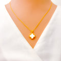 Stylish Stunning 21k Gold Clover Pendant W/Chain 