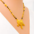 gorgeous-bold-22k-gold-mangal-sutra