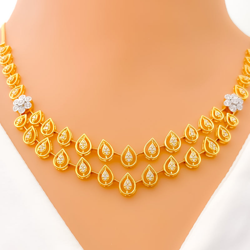 dainty-lined-shiny-drop-diamond-18k-gold-necklace-set