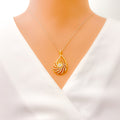 graceful-paisley-drop-diamond-18k-gold-pendant