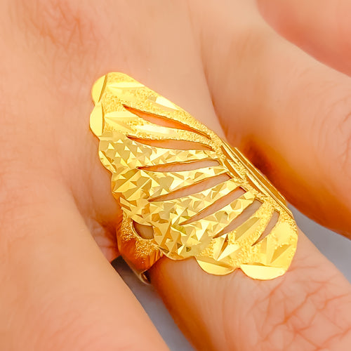 Reflective Asymmetrical 21k Gold Feather Ring