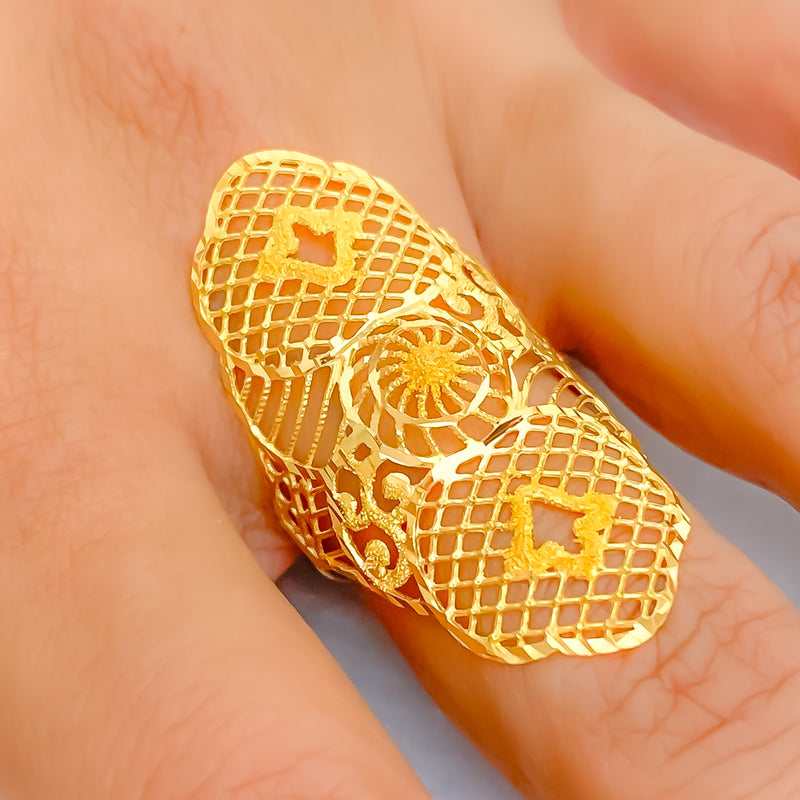 Graceful Netted 21k Gold Vintage Ring