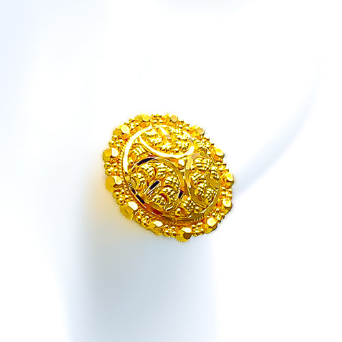 Charming Lovely 22k Gold Earrings