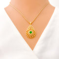 decorative-striped-drop-diamond-18k-gold-pendant