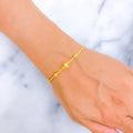 graceful-dressy-22k-gold-bangle-bracelet