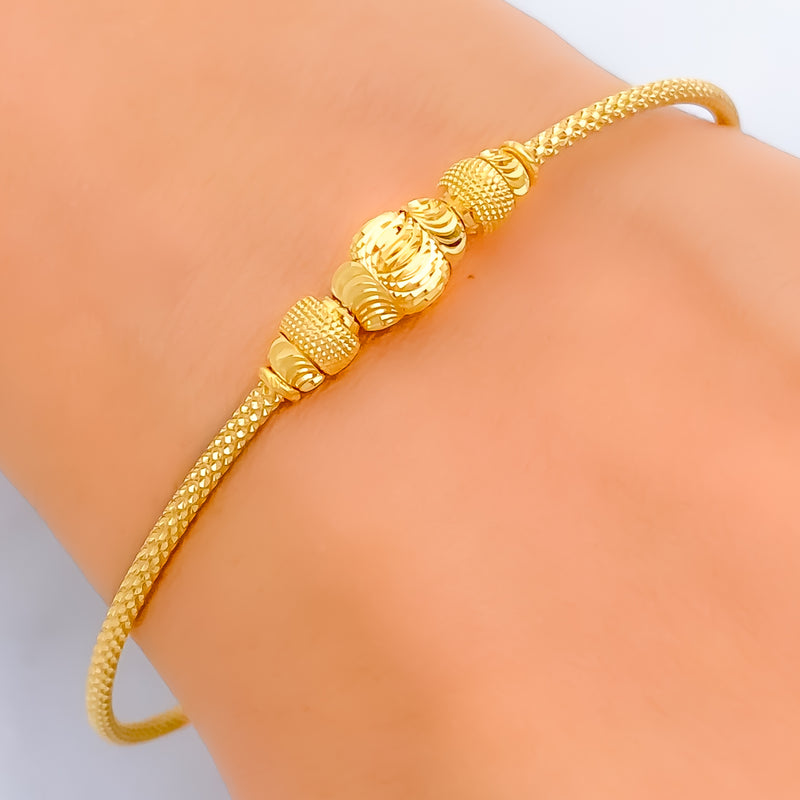 stately-upscale-22k-gold-bangle-bracelet