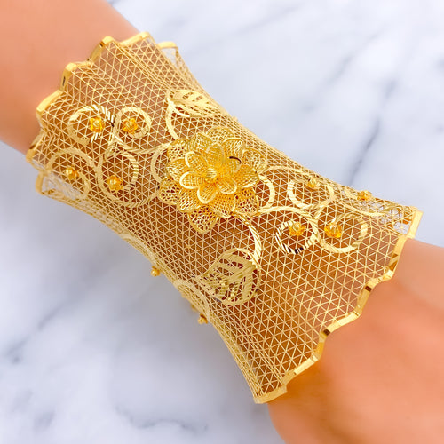 Impressive Netted Floral Vine 21K Gold Bangle Bracelet