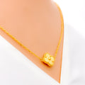 long-clover-motif-21k-gold-necklace