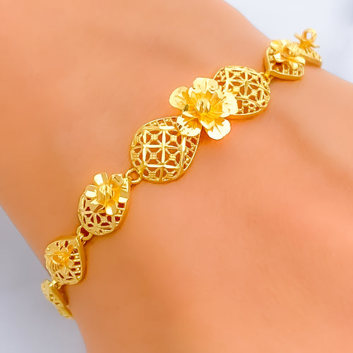 beautiful-flower-22k-gold-bracelet