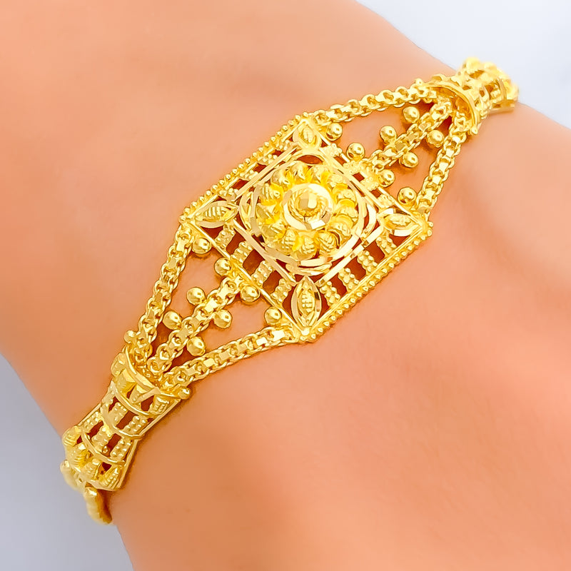 magnificent-dressy-22k-gold-bracelet