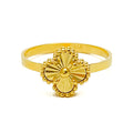 Sparkling Striped 21K Gold Clover Ring