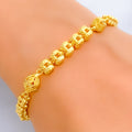 tasteful-dazzling-22k-gold-bracelet