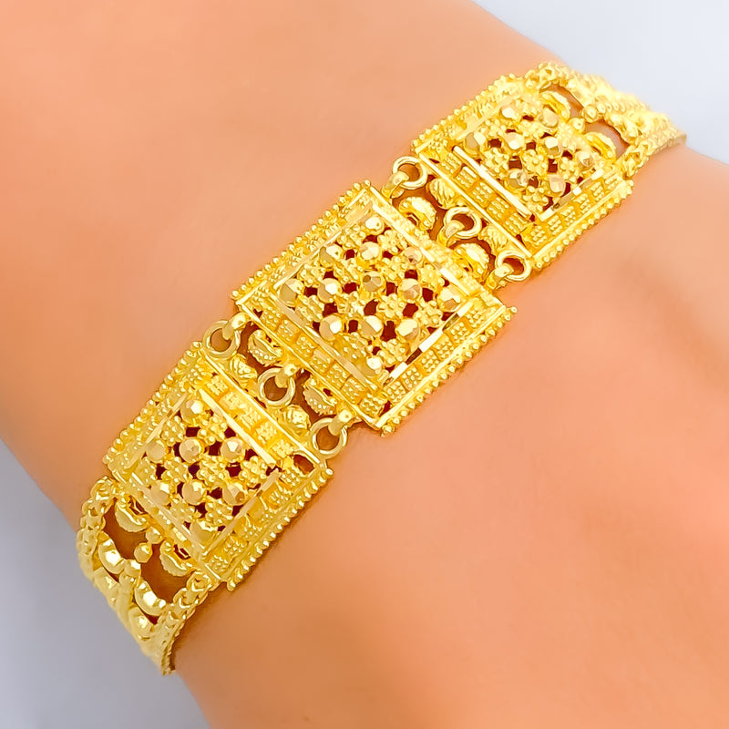 grand-shimmering-22k-gold-bracelet