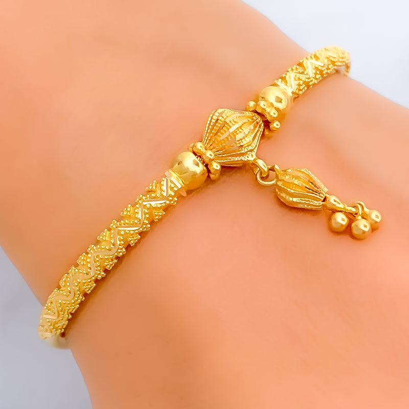 beautiful-dangling-22k-gold-bracelet