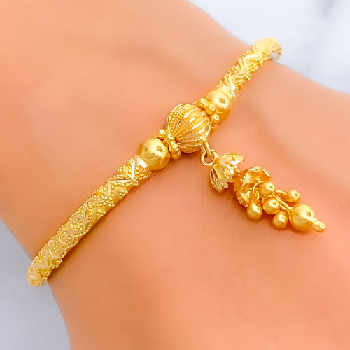 jazzy-chic-22k-gold-bracelet