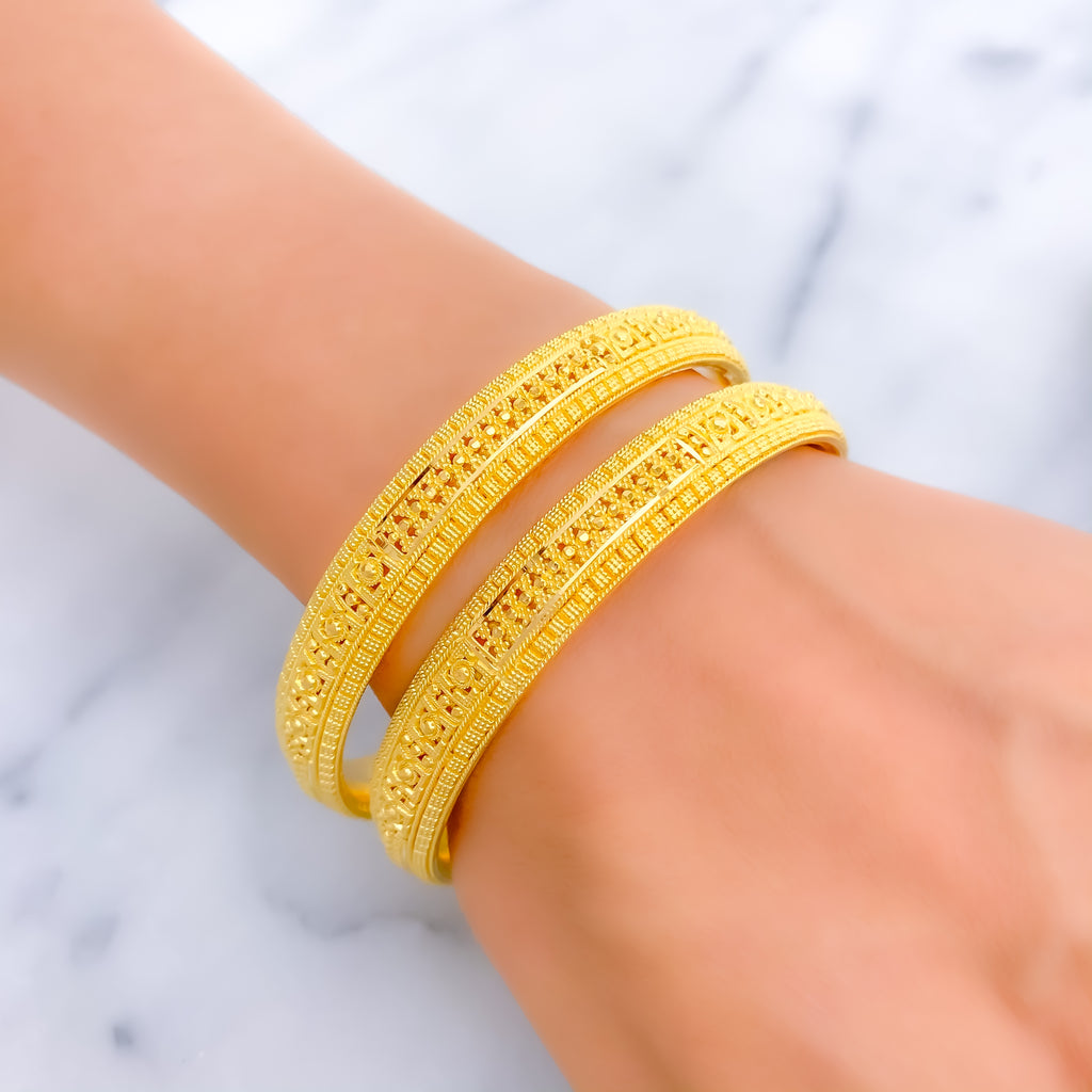Regal Checkered Charming 22k Gold Bangle Pair – Andaaz Jewelers