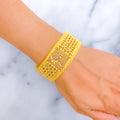 Versatile Graceful 22k Gold Netted Screw Bangle 