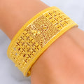 Versatile Graceful 22k Gold Netted Screw Bangle 