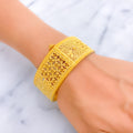 Versatile Graceful 22k Gold Netted Screw Bangle 