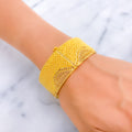 Lavish Twinkling Leaf 22k Gold Screw Bangle 