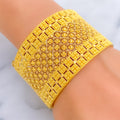 Grandiose Checkered Flower 22k Gold Screw Bangle 