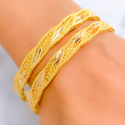 embellished-cutwork-leaf-21k-gold-bangles