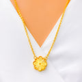 Decorative Floral 21k Gold Striped Necklace 