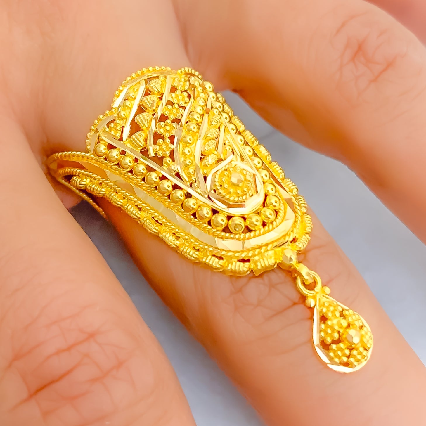 Fancy Unique 22K Gold Vanki Ring – Andaaz Jewelers