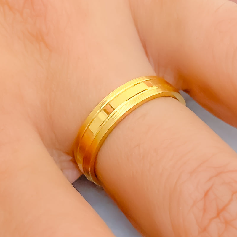 eclectic-flawless-22k-gold-band