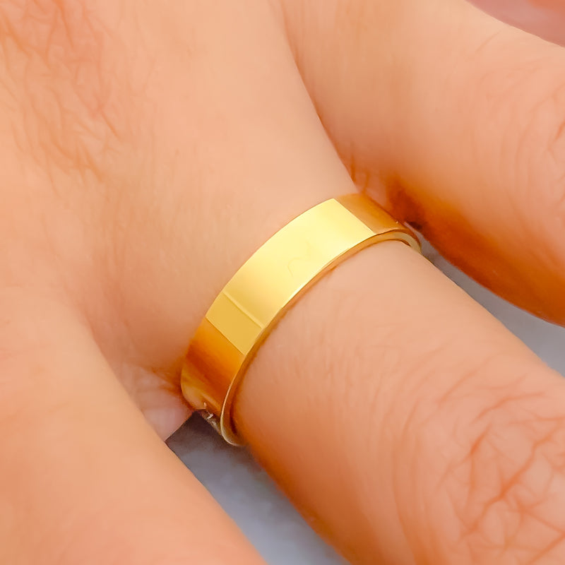 timeless-smooth-finish-22k-gold-band