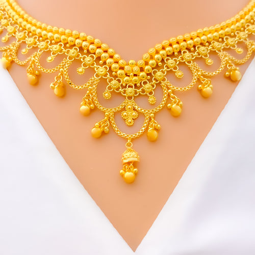 delicate-v-shaped-tasseled-22k-gold-necklace-set